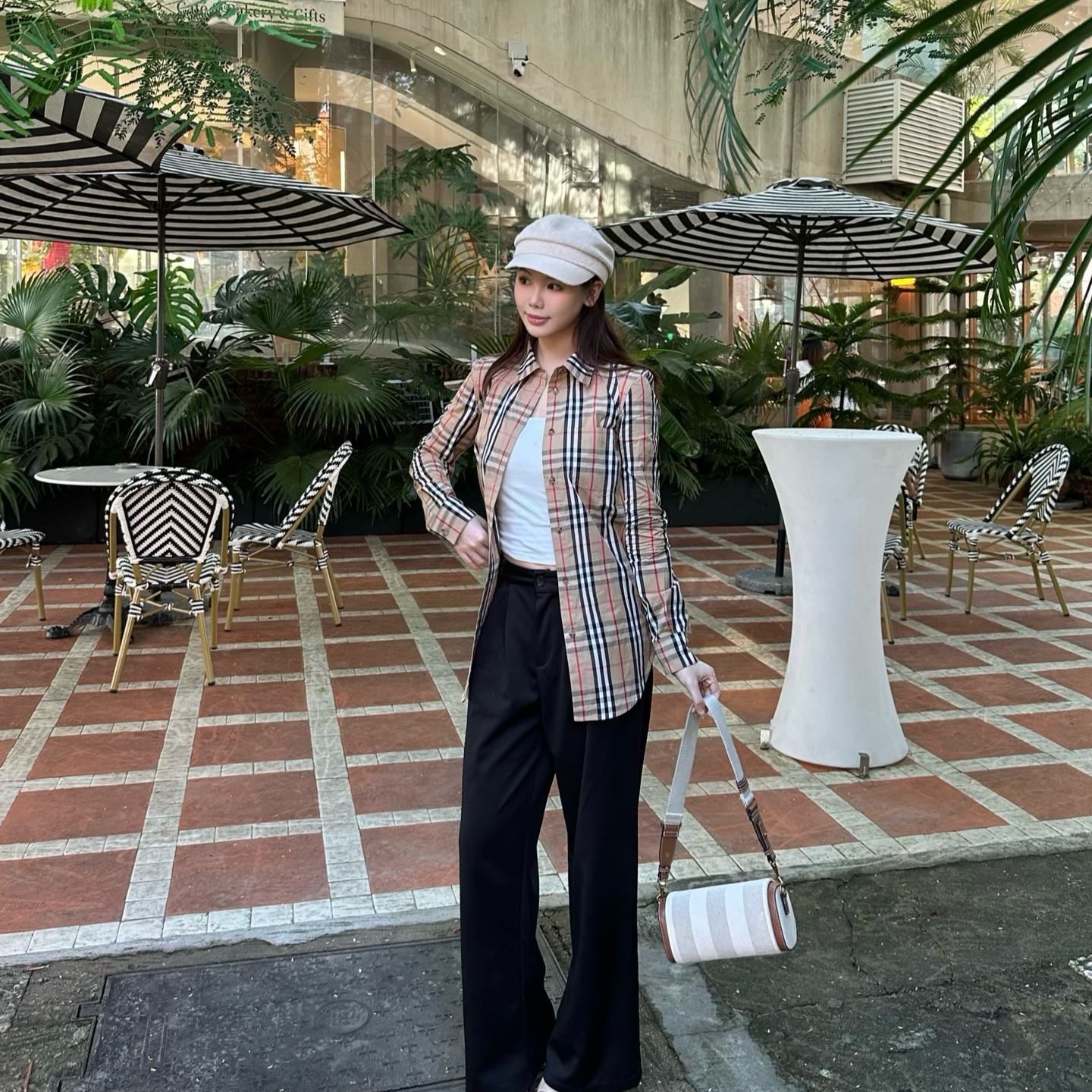 버버리 26SS Burberry 여성 셔츠 81118471  H